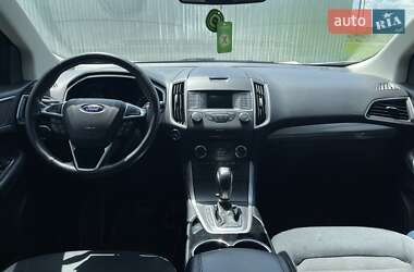 Внедорожник / Кроссовер Ford Edge 2017 в 