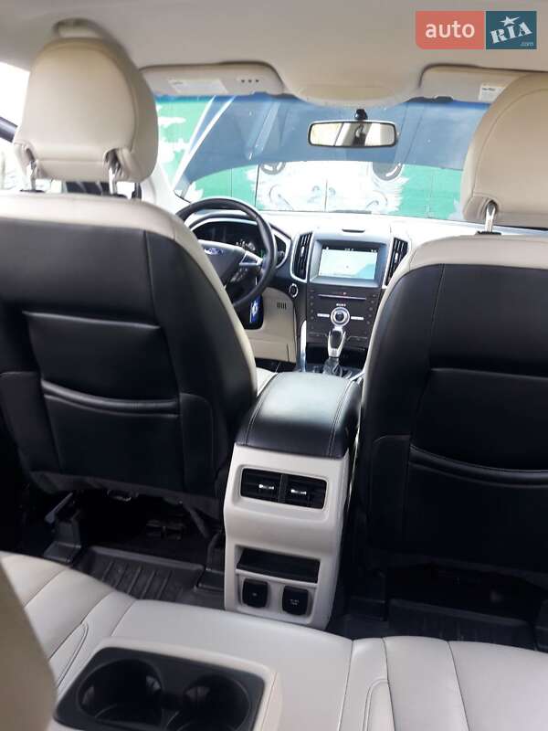 Позашляховик / Кросовер Ford Edge 2016 в Кривому Розі