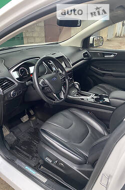 Внедорожник / Кроссовер Ford Edge 2018 в 
