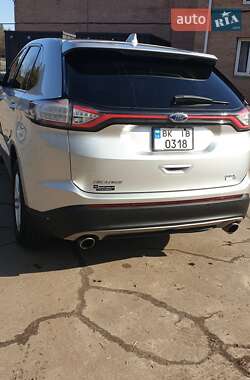 Внедорожник / Кроссовер Ford Edge 2016 в 