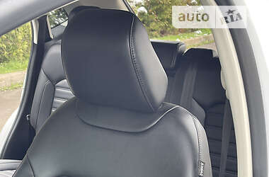 Позашляховик / Кросовер Ford Edge 2020 в 