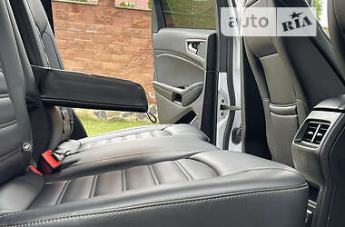 Позашляховик / Кросовер Ford Edge 2020 в 