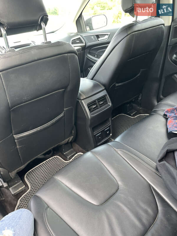 Внедорожник / Кроссовер Ford Edge 2016 в Мостиске