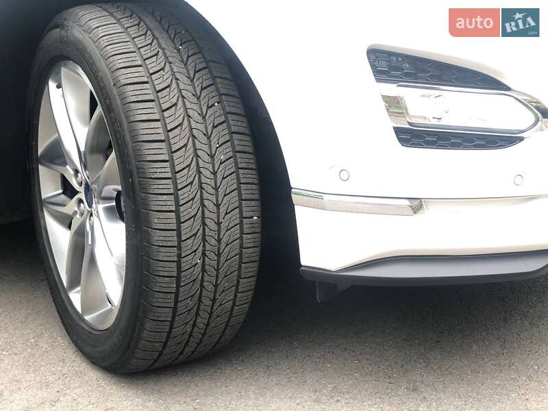 Позашляховик / Кросовер Ford Edge 2017 в Рівному