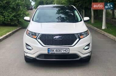 Внедорожник / Кроссовер Ford Edge 2017 в 