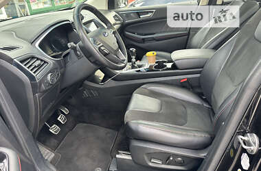 Внедорожник / Кроссовер Ford Edge 2017 в 