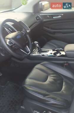Внедорожник / Кроссовер Ford Edge 2016 в 