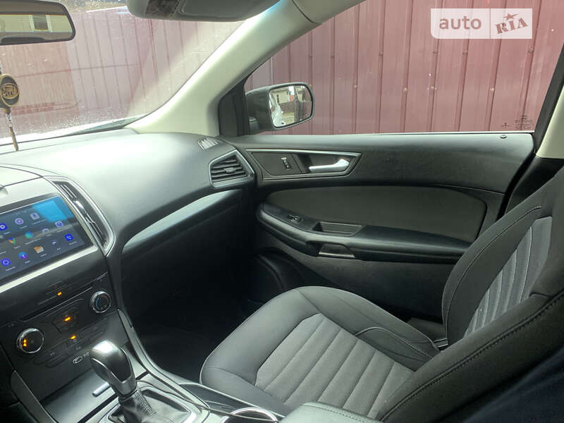 Внедорожник / Кроссовер Ford Edge 2015 в Городке