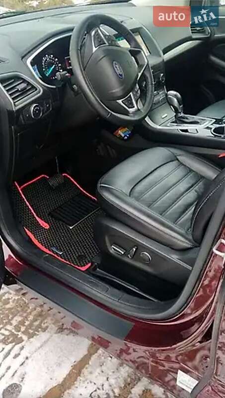 Позашляховик / Кросовер Ford Edge 2018 в Старому Самборі
