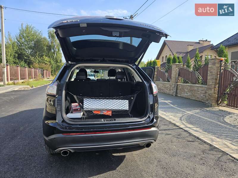 Внедорожник / Кроссовер Ford Edge 2017 в Новояворовске