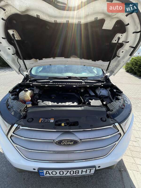 Внедорожник / Кроссовер Ford Edge 2016 в Ужгороде
