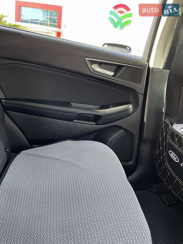 Внедорожник / Кроссовер Ford Edge 2016 в Ужгороде
