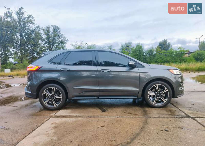 Позашляховик / Кросовер Ford Edge 2019 в Благовіщенську