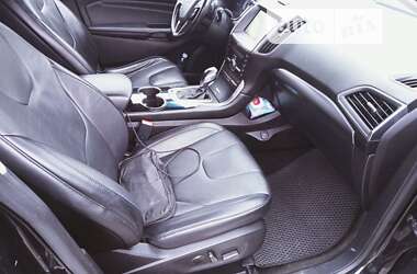 Внедорожник / Кроссовер Ford Edge 2015 в 