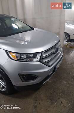 Внедорожник / Кроссовер Ford Edge 2016 в 