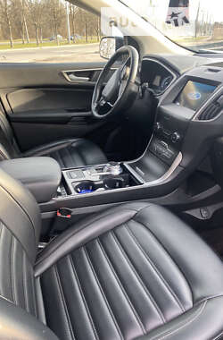 Внедорожник / Кроссовер Ford Edge 2020 в 