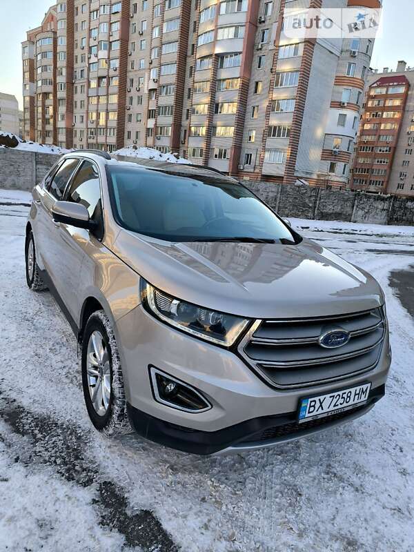 Внедорожник / Кроссовер Ford Edge 2017 в 