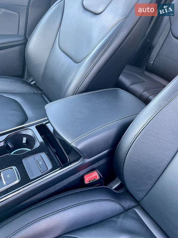Позашляховик / Кросовер Ford Edge 2018 в Києві