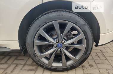 Внедорожник / Кроссовер Ford Edge 2018 в 