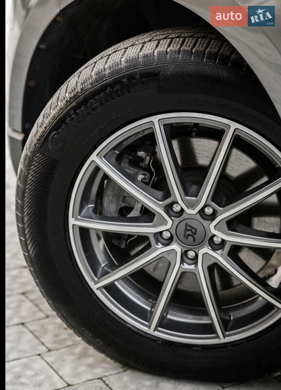 Внедорожник / Кроссовер Ford Edge 2016 в Черновцах