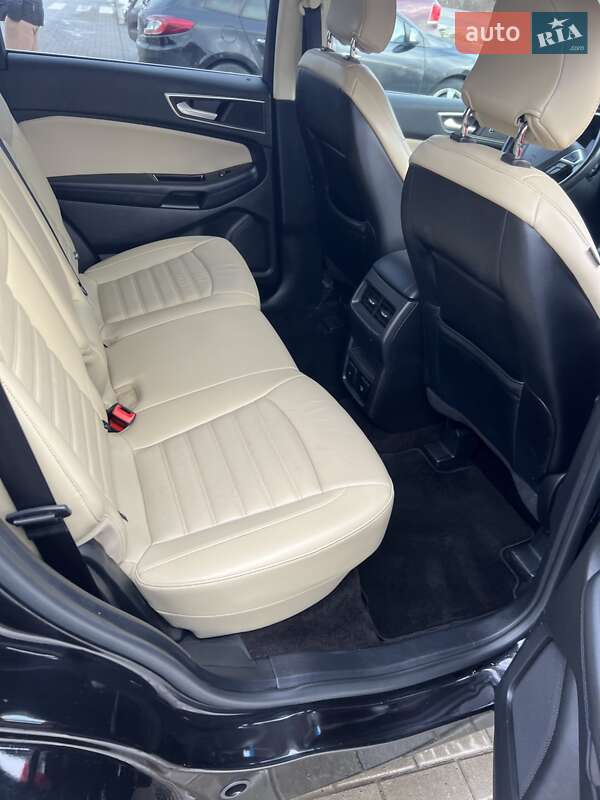 Внедорожник / Кроссовер Ford Edge 2016 в Луцке