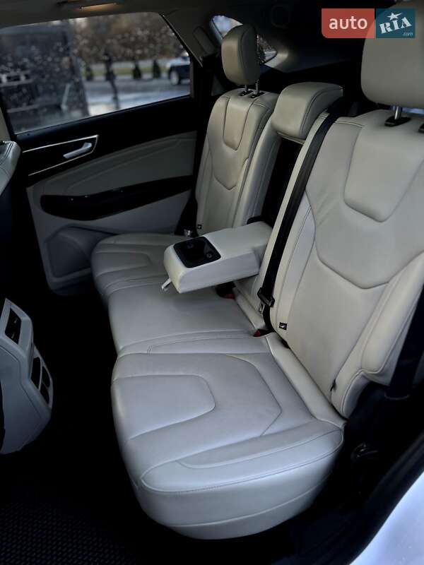 Внедорожник / Кроссовер Ford Edge 2017 в Ивано-Франковске