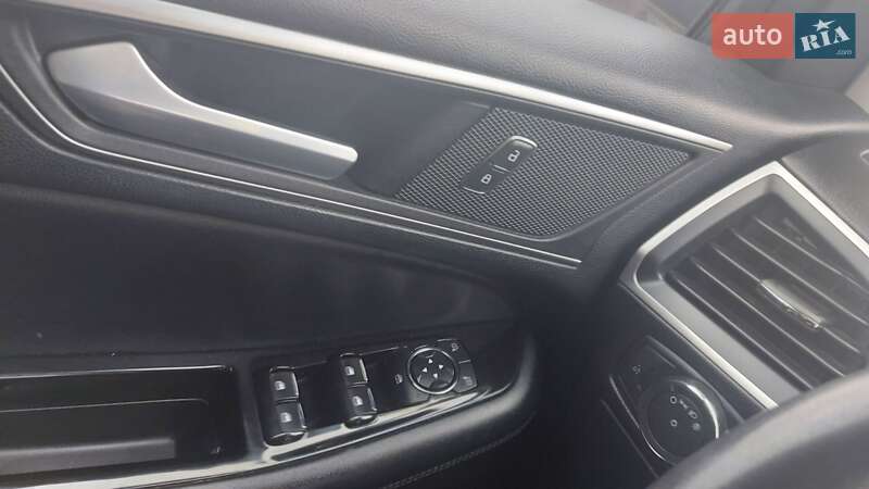 Внедорожник / Кроссовер Ford Edge 2015 в Белой Церкви
