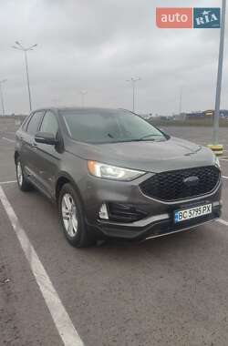 Внедорожник / Кроссовер Ford Edge 2019 в 