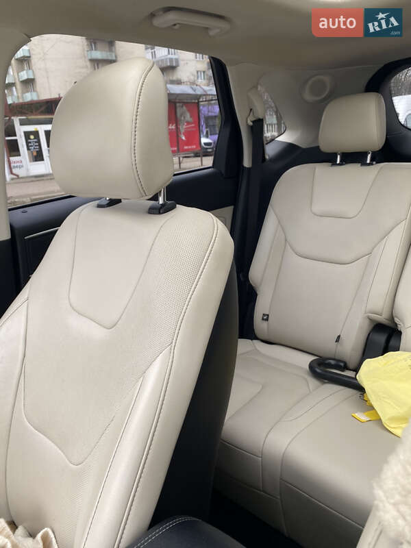 Внедорожник / Кроссовер Ford Edge 2018 в Черновцах
