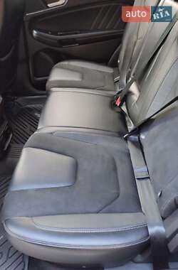 Внедорожник / Кроссовер Ford Edge 2015 в 
