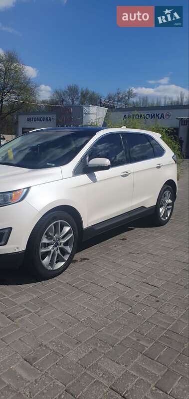 Ford Edge 2016