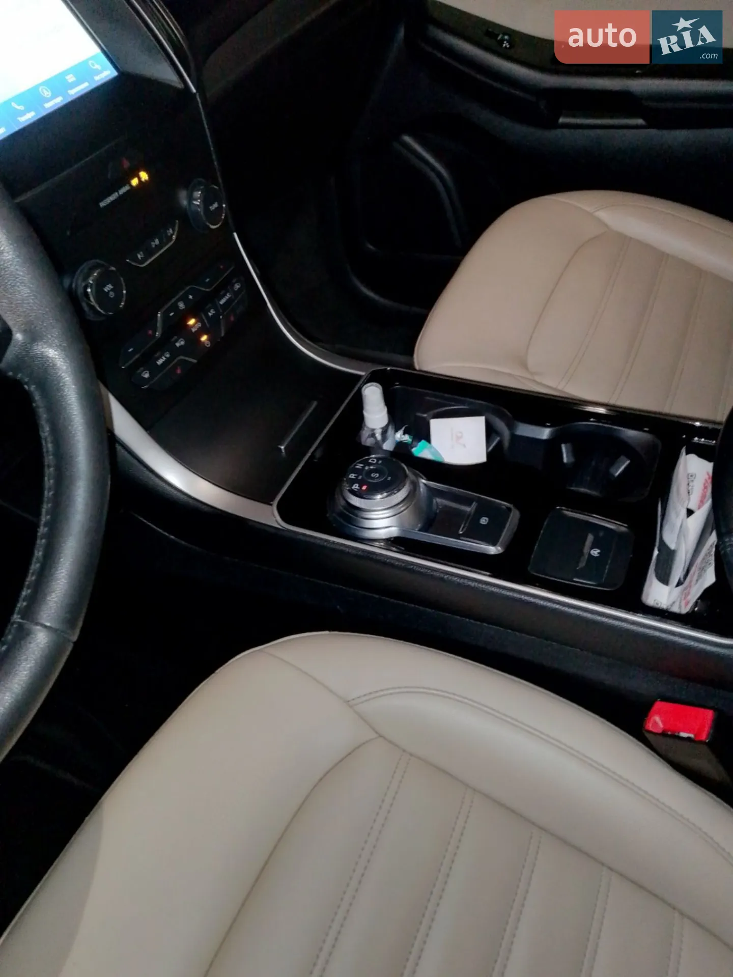 2019 Ford Edge - мініатюра 18