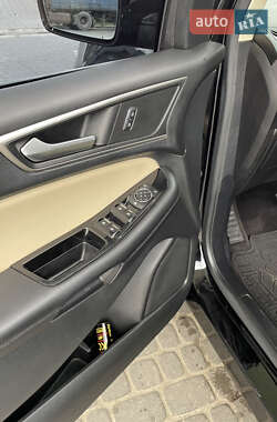 Внедорожник / Кроссовер Ford Edge 2016 в 