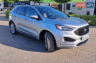 Внедорожник / Кроссовер Ford Edge 2020 в 