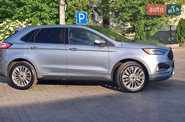 Внедорожник / Кроссовер Ford Edge 2020 в 