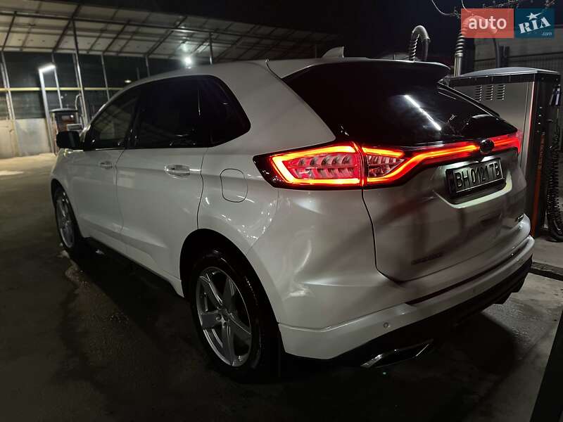 Позашляховик / Кросовер Ford Edge 2016 в Чорноморську