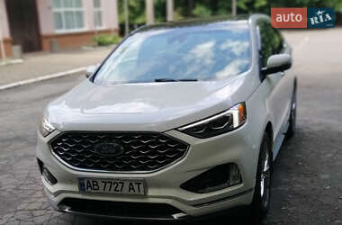 Позашляховик / Кросовер Ford Edge 2020 в 