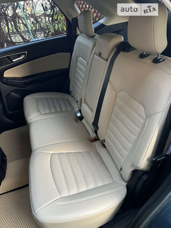 Позашляховик / Кросовер Ford Edge 2016 в Снятині