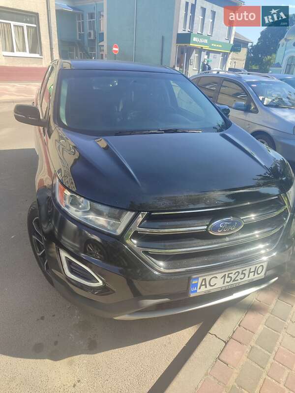 Позашляховик / Кросовер Ford Edge 2016 в Володимирі