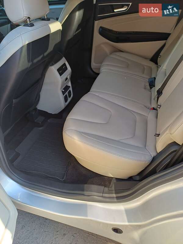 Позашляховик / Кросовер Ford Edge 2017 в Тернополі