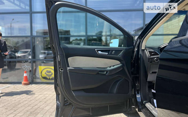 Позашляховик / Кросовер Ford Edge 2017 в Івано-Франківську