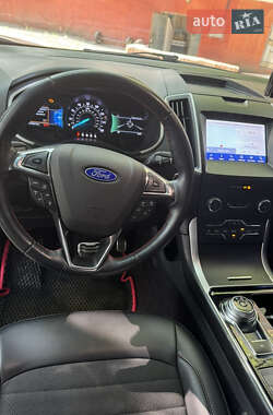 Внедорожник / Кроссовер Ford Edge 2020 в 