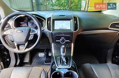 Внедорожник / Кроссовер Ford Edge 2016 в 