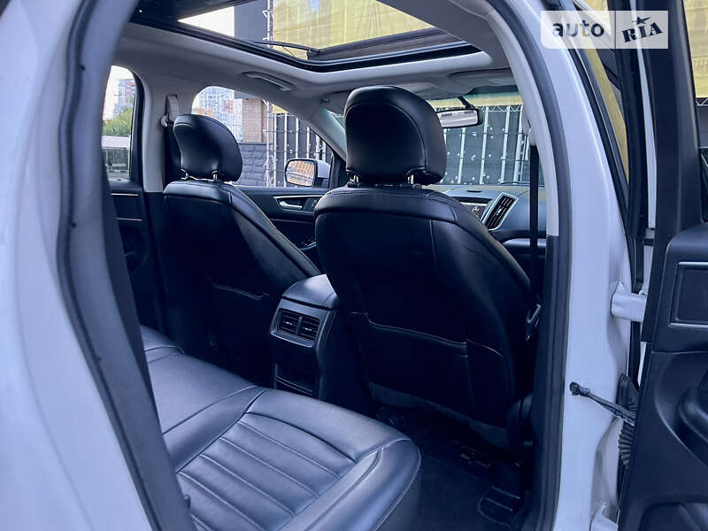 Позашляховик / Кросовер Ford Edge 2015 в Харкові