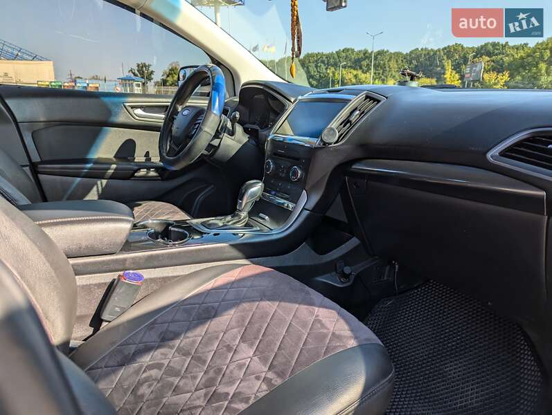 Позашляховик / Кросовер Ford Edge 2015 в Полтаві