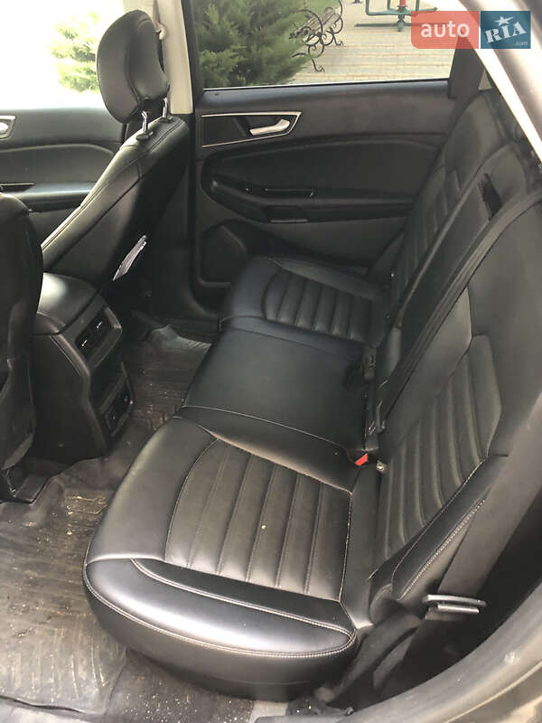 Внедорожник / Кроссовер Ford Edge 2015 в Южном