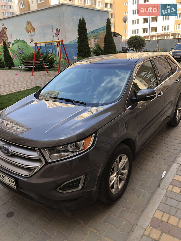 Внедорожник / Кроссовер Ford Edge 2015 в Южном