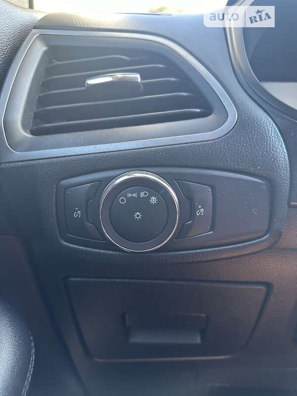 Внедорожник / Кроссовер Ford Edge 2017 в Ровно