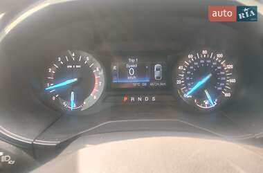 Внедорожник / Кроссовер Ford Edge 2017 в 