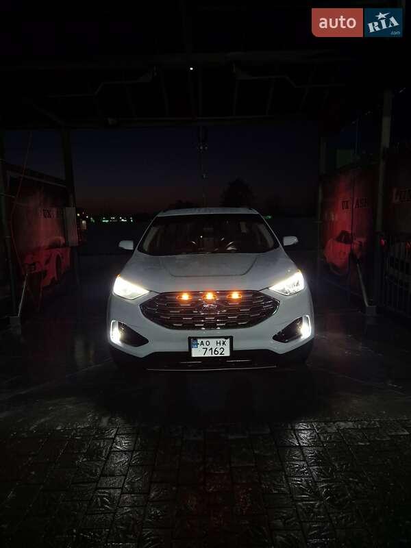 Позашляховик / Кросовер Ford Edge 2020 в Тячеві
